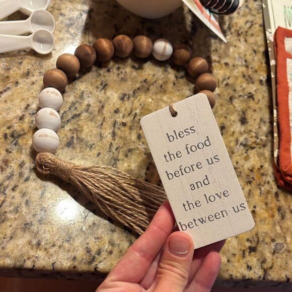 KitchenAid White Measuring Set with Floral utensil holder - Picture 10 of 10